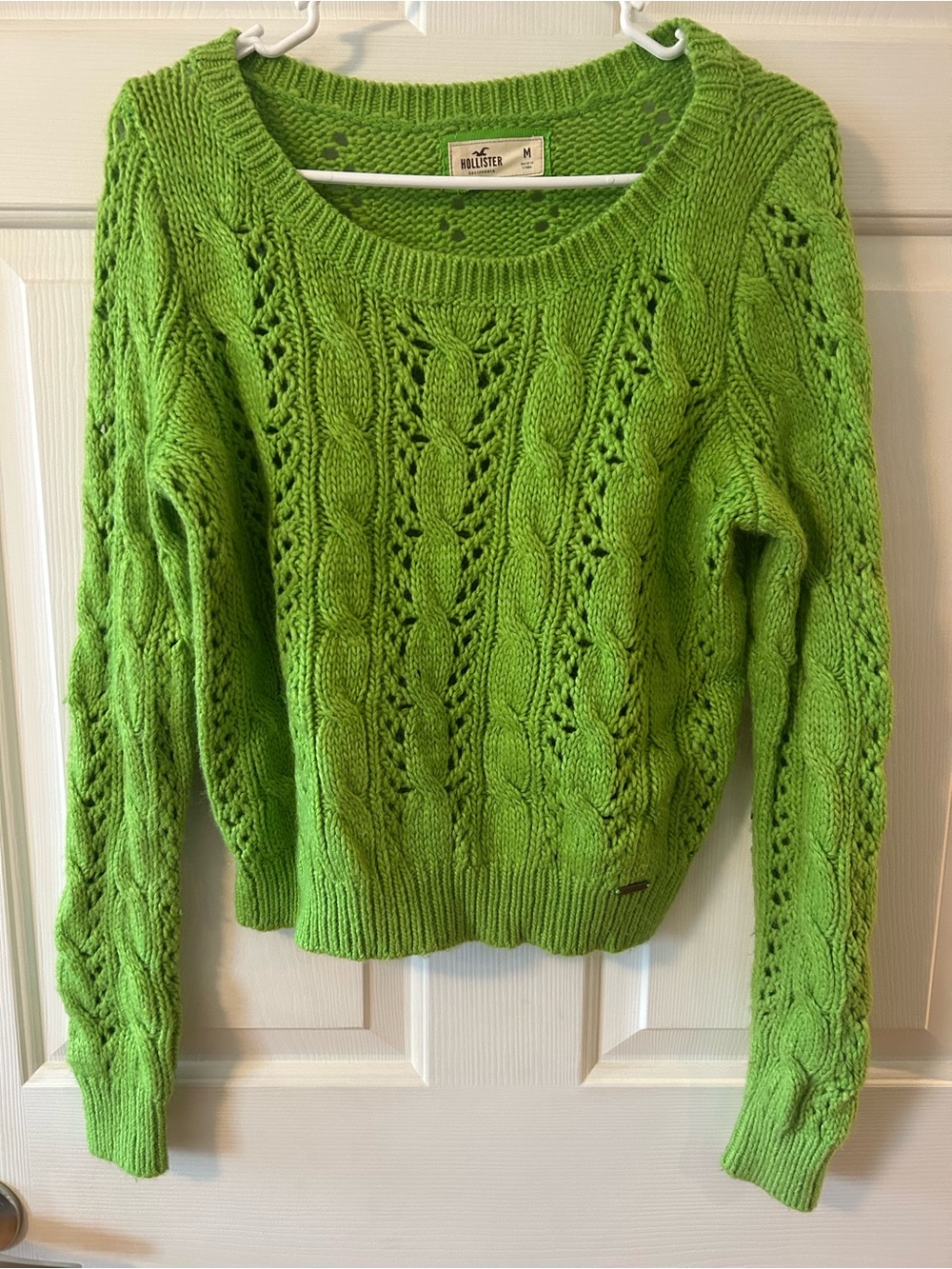 Hollister Bright Lime Green Cable Knit Crewneck Sweater